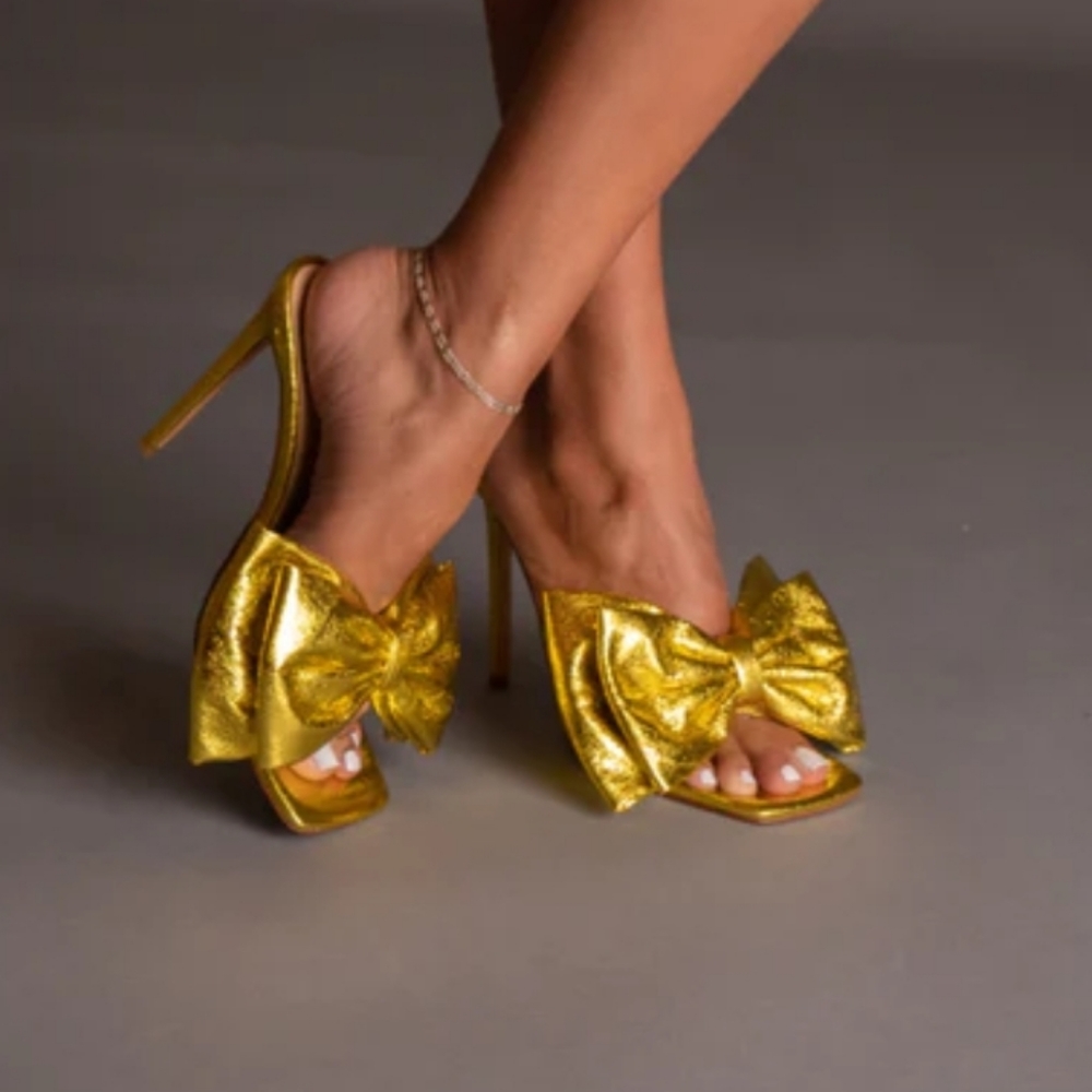 Twelve AM Co girl friend gold heels size 11 - Picture 3 of 6